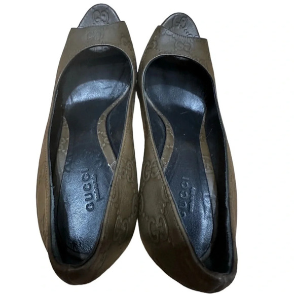 Gucci Guccissima Leather Peep Toe Pumps Size 38.5 Authentic - Picture 3 of 12
